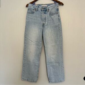 Levi’s Ribcage Straight Ankle Jeans